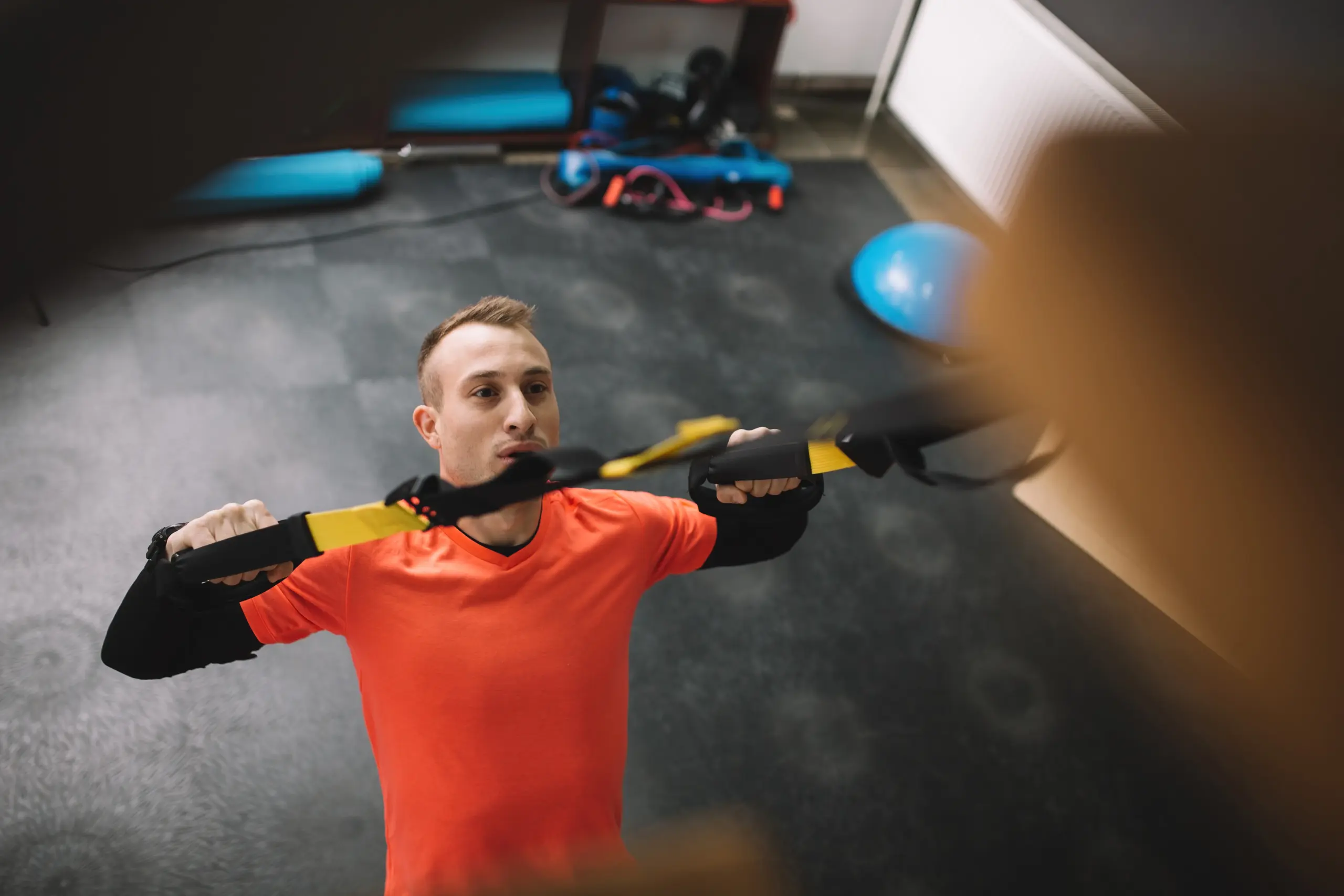 Personal Trainer für Rehabilitation München - am ziehen