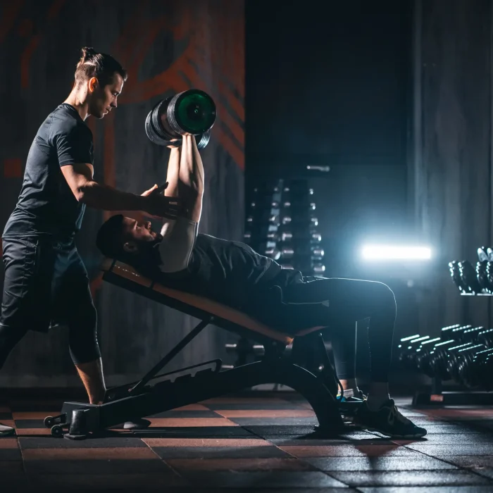 Bodybuilding Personal Trainer in München - am trainieren